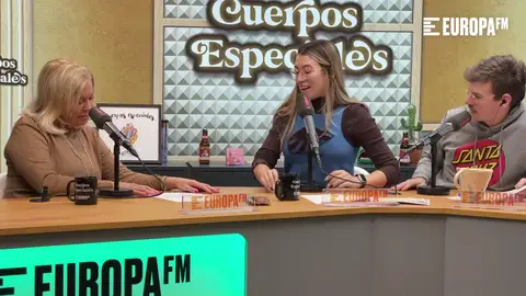 Bárbara Rey recita a Eva Soriano su famosa declaración de amor a Chelo García-Cortés Bárbara Rey recita a Eva Soriano su famosa declaración de amor a Chelo García-Cortés