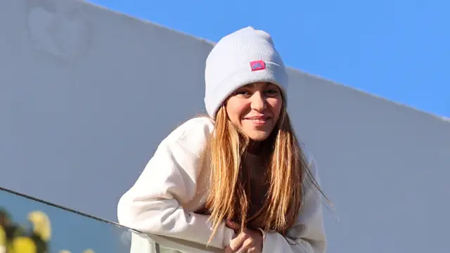 Shakira en el balcón de su casa de Esplugues de Llobregat