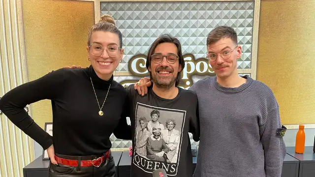 Eva Soriano e Iggy Rubín con Jordi Cruz.