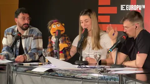 Niño Paco da un concierto en el especial Salou de 'Cuerpos especiales': "Me he inventado unas canciones" Niño Paco da un concierto en el especial Salou de 'Cuerpos especiales': "Me he inventado unas canciones"