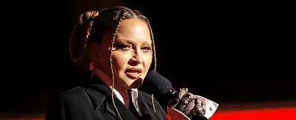 Madonna responde a la lluvia de críticas sobre su aspecto en los Grammy: "Plantando cara al patriarcado" Madonna responde a la lluvia de críticas sobre su aspecto en los Grammy: "Plantando cara al patriarcado"