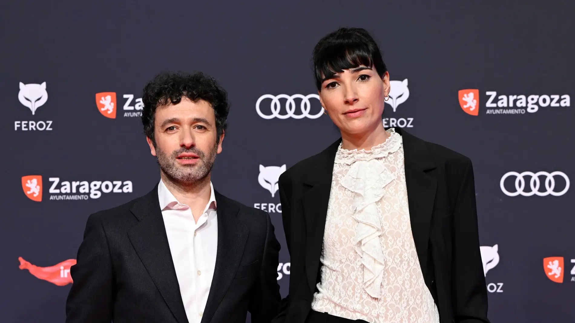 Rodrigo Soroyen e Isabel Peña en los premios Feroz 2023.