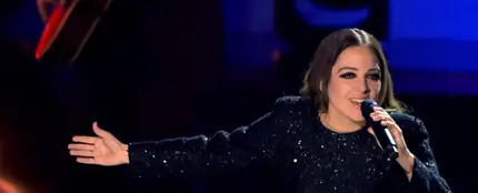 Natalia Lafourcade canta Por qué te vas en el homenaje a Carlos Saura en los Goya 2023 Natalia Lafourcade canta Por qué te vas en el homenaje a Carlos Saura en los Goya 2023