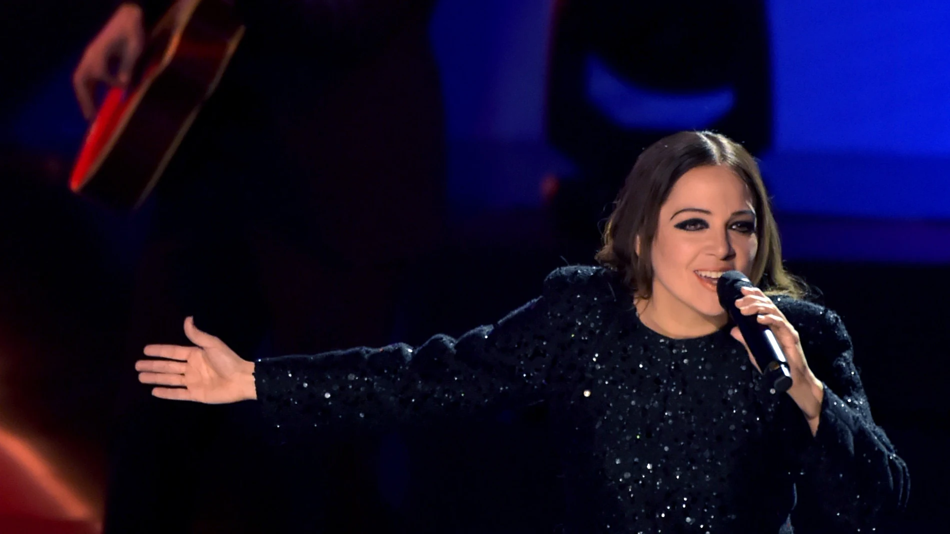 Natalia Lafourcade canta qué te vas' de Jeanette en el homenaje Carlos Saura los Goya | Europa FM