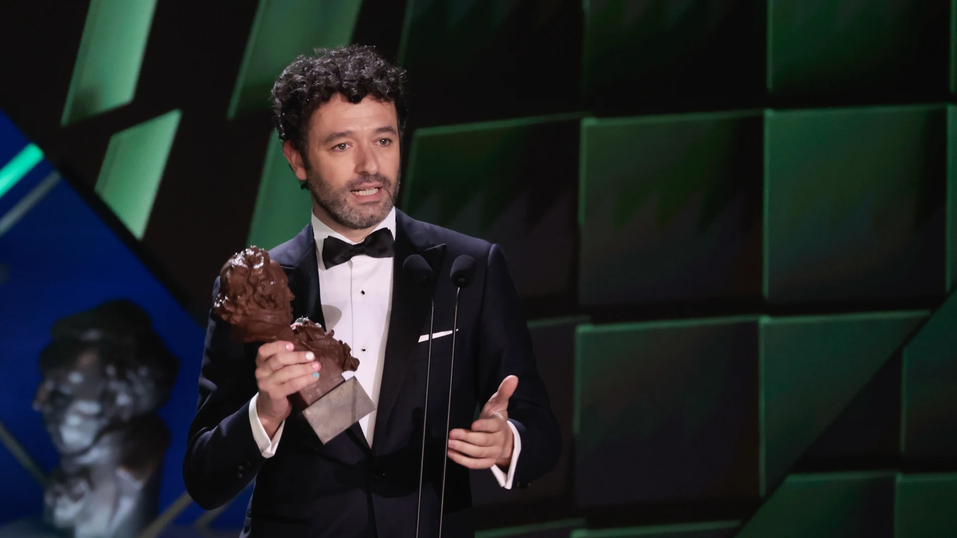 Rodrigo Sorogoyen recoge el Goya a Mejor director.