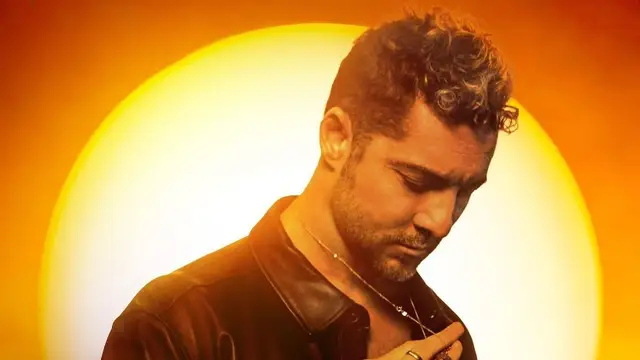 David Bisbal en la portada de 'Ajedrez'.