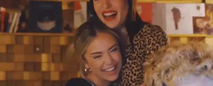 Ana Mena y Natalia Lacunza se unen en 'Me he pillao x ti' Ana Mena y Natalia Lacunza se unen en 'Me he pillao x ti'