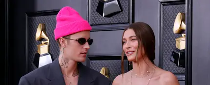 Justin Bieber y Hailey Bieber Justin Bieber y Hailey Bieber