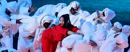 Rihanna durante su actuación en la Super Bowl Rihanna durante su actuación en la Super Bowl