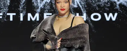 Así se hizo la tierna sesión de fotos de Rihanna junto a su bebé y ASAP Rocky Así se hizo la tierna sesión de fotos de Rihanna junto a su bebé y ASAP Rocky