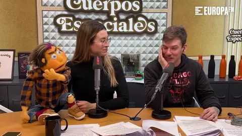 Niño Paco, sobre 'Hamlet': "No es una lectura tan elevada, la seño nos la lee bajito a la hora de la siesta" Niño Paco, sobre 'Hamlet': "No es una lectura tan elevada, la seño nos la lee bajito a la hora de la siesta"