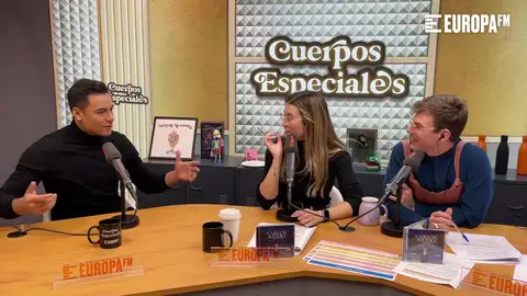Carlos Rivera: "En el videoclip 'Sincerándome (Toma 7)' me rompo y tengo que dejar de cantar" Carlos Rivera: "En el videoclip 'Sincerándome (Toma 7)' me rompo y tengo que dejar de cantar"