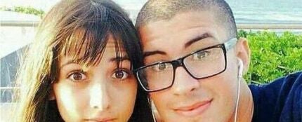 Bad Bunny y Carliz de la Cruz