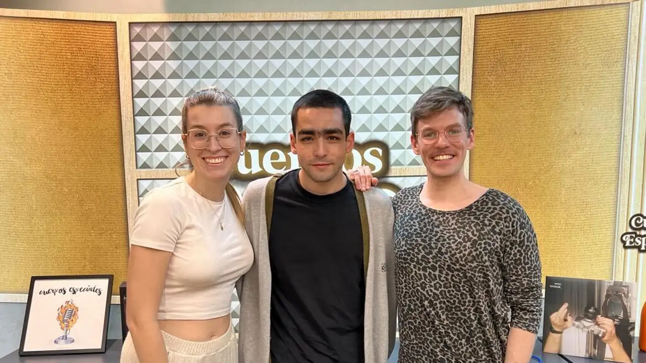 Omar Ayuso con Eva Soriano e Iggy Rubín en 'Cuerpos especiales'. Omar Ayuso con Eva Soriano e Iggy Rubín en 'Cuerpos especiales'.