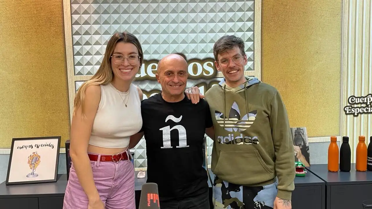 Pepe Viyuela con Eva Soriano e Iggy Rubín en 'Cuerpos especiales' Pepe Viyuela con Eva Soriano e Iggy Rubín en 'Cuerpos especiales'