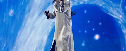 Rauw Alejandro interpreta 'Beso' por primera vez en directo en el 'Saturno World Tour' Rauw Alejandro interpreta 'Beso' por primera vez en directo en el 'Saturno World Tour'