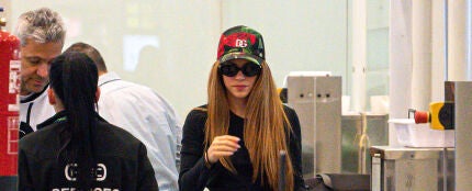 Shakira, en el aeropuerto de Barcelona el 9 de marzo de 2023.