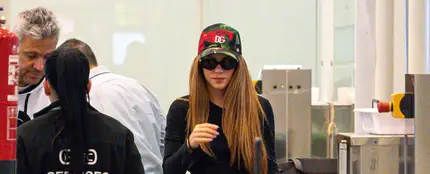 Shakira, en el aeropuerto de Barcelona el 9 de marzo de 2023. Shakira, en el aeropuerto de Barcelona el 9 de marzo de 2023.
