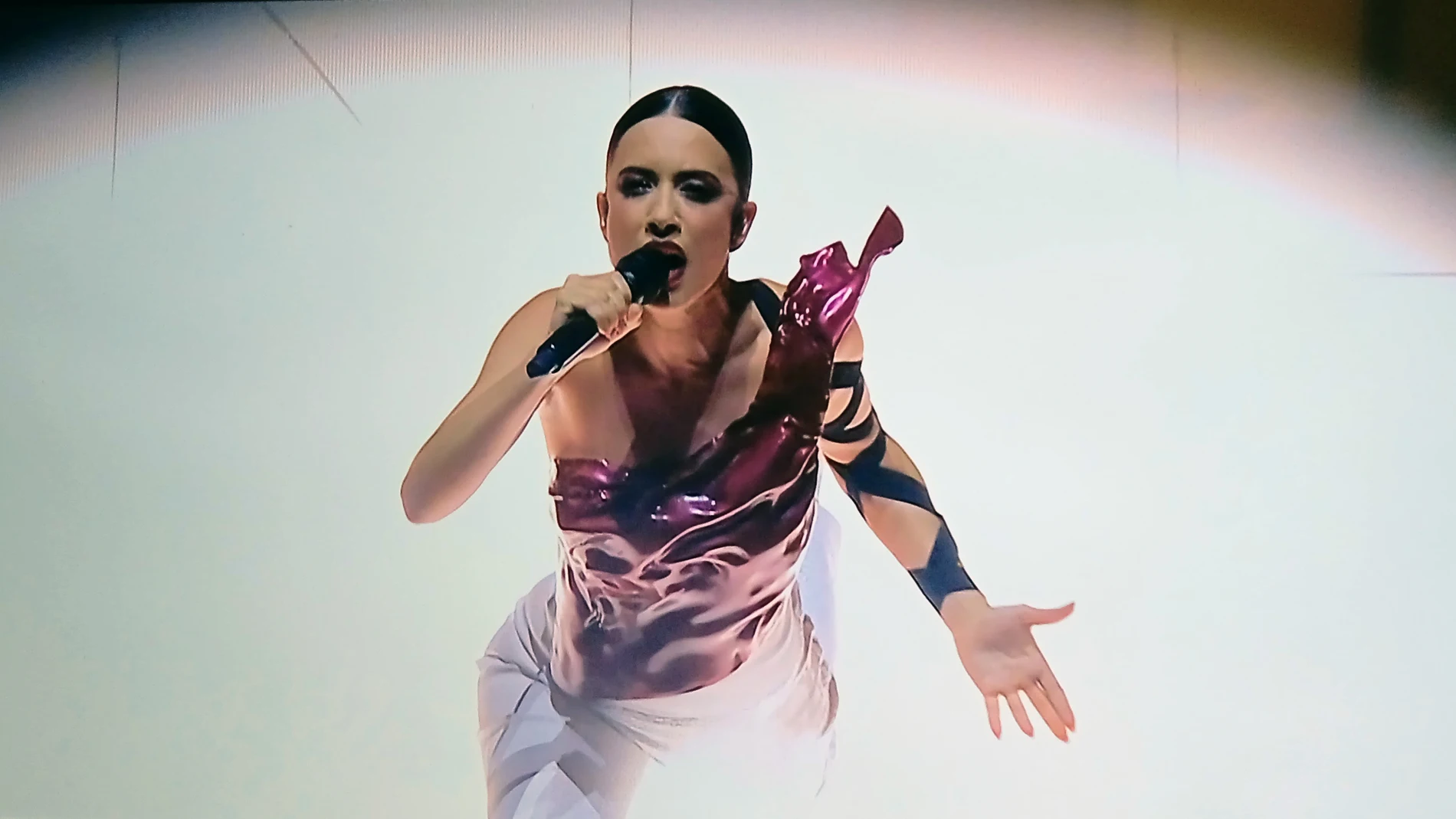 Blanca Paloma durante la interpretación de 'Eaea' en la final de Eurovisión de 2023.