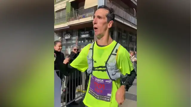 Alex Roca, el primer atleta con parálisis y discapacidad en completar una maratón: su historia de superación y su pareja Mari Carme
