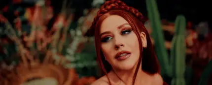 Christina Aguilera, en el videoclip de 'La Reina' Christina Aguilera, en el videoclip de 'La Reina'