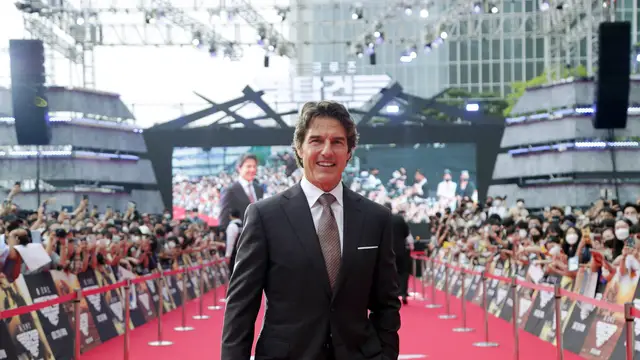 Tom Cruise