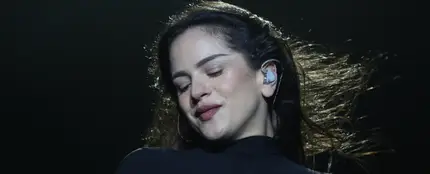 Rosalía cierra con broche de oro el Primavera Sound en Madrid Rosalía cierra con broche de oro el Primavera Sound en Madrid