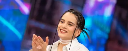 La confesión de Rosalía sobre Rauw Alejandro: "Hemos sobrevivido a un lanzamiento" La confesión de Rosalía sobre Rauw Alejandro: "Hemos sobrevivido a un lanzamiento"