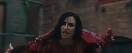 Demi Lovato lanza 'Swine' Demi Lovato lanza 'Swine'