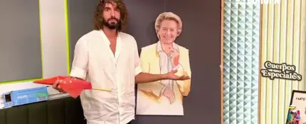 Mikel Izal: "Ursula, la pelota está botando, solo tienes que meter el gol" Mikel Izal: "Ursula, la pelota está botando, solo tienes que meter el gol"