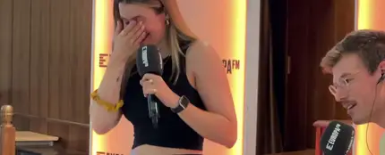 Un seguidor de 'Cuerpos especiales' pide matrimonio a su chico en el especial León y Eva Soriano le hace spoiler Un seguidor de 'Cuerpos especiales' pide matrimonio a su chico en el especial León y Eva Soriano le hace spoiler