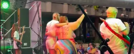 Itziar Castro y Rocío Saiz cierran un reivindicativo orgullo de Madrid. Itziar Castro y Rocío Saiz cierran un reivindicativo orgullo de Madrid.