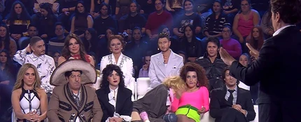 Los nueve concursantes de 'Tu cara me suena 10'. Los nueve concursantes de 'Tu cara me suena 10'.