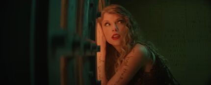 Taylor Swift en el videoclip de 'I can see you'