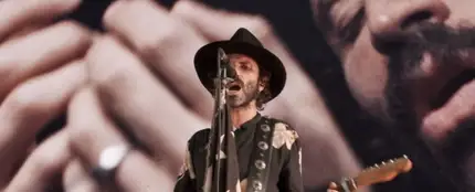 Leiva en el vídeo de Como si fueras a Morir Mañana Leiva en el vídeo de Como si fueras a Morir Mañana