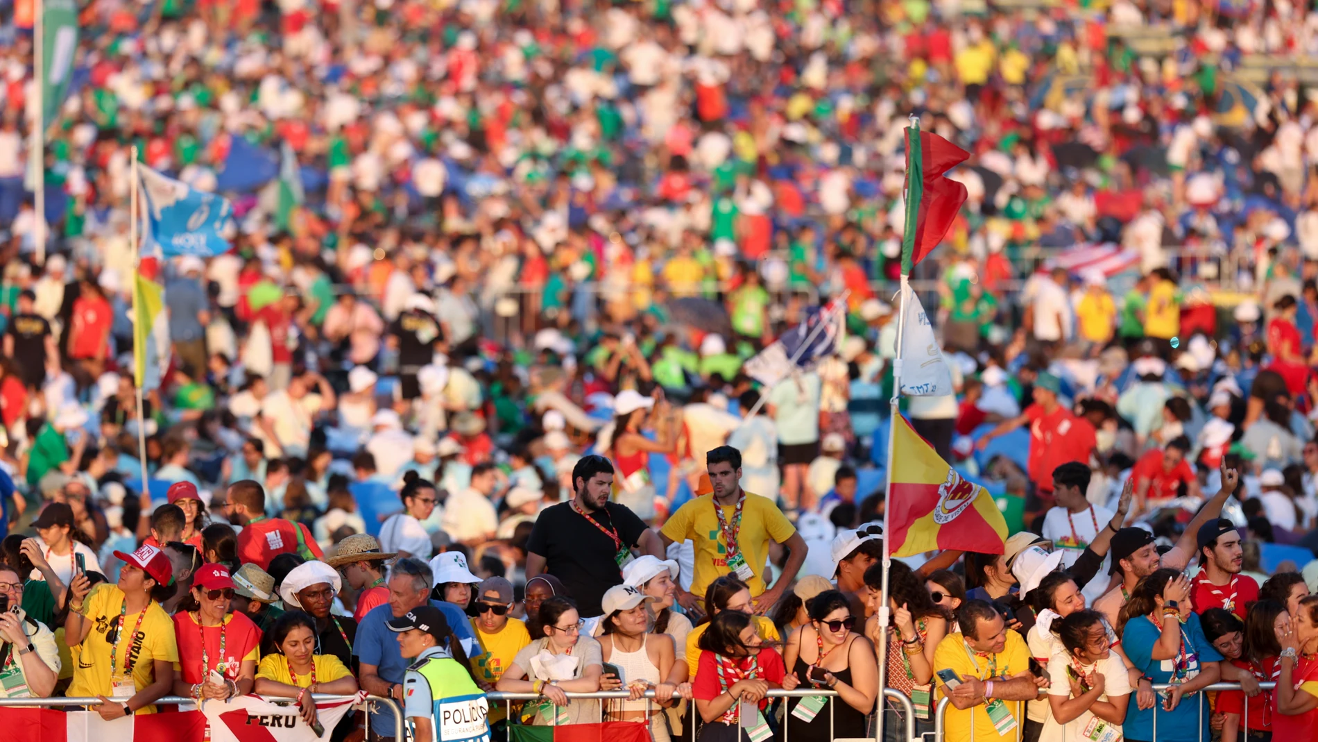 Peregrinos durante la Jornada Mundial de la Juventud, agosto de 2023 en Lisboa, Portugal.