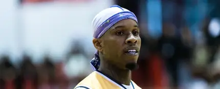 El rapero Tory Lanez, condenado a 10 años de cárcel por disparar a la artista Megan Thee Stallion. El rapero Tory Lanez, condenado a 10 años de cárcel por disparar a la artista Megan Thee Stallion.