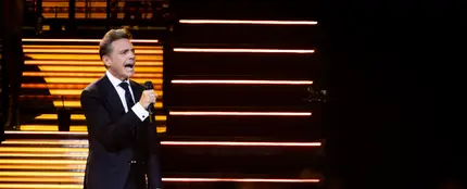 La expareja de Luis Miguel le acusa de llevar tres años sin pagar la pensión de sus dos hijos. La expareja de Luis Miguel le acusa de llevar tres años sin pagar la pensión de sus dos hijos.