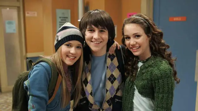 Mitchel Musso, en la serie 'Hannah Montana' junto a Miley Cyrus.
