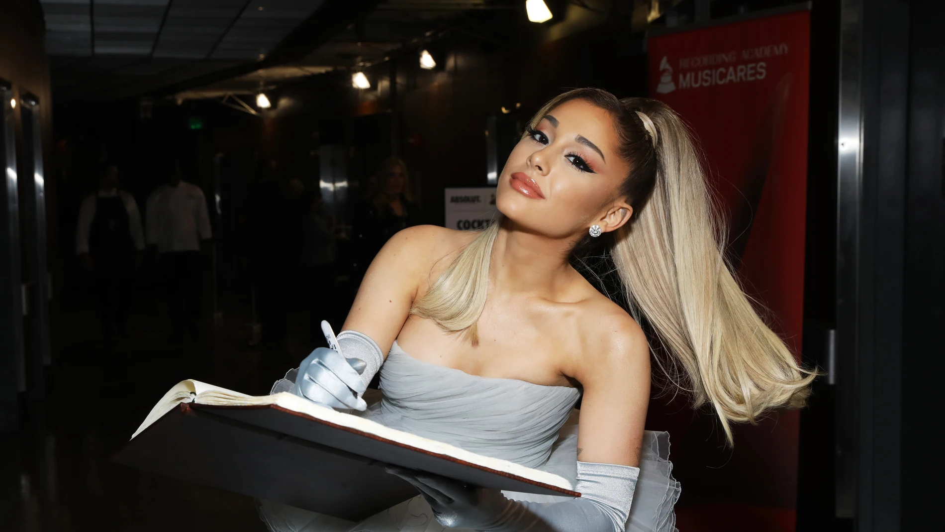 Ariana Grande, en los Premios Grammy el 26 de enero de 2020 en Los Ángeles, California.