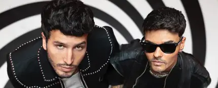 Abraham Mateo y Sebastián Yatra anuncian 'XQ Sigues Pasando?', su primera colaboración juntos Abraham Mateo y Sebastián Yatra anuncian 'XQ Sigues Pasando?', su primera colaboración juntos