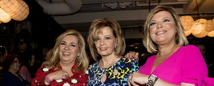 María Teresa Campos y sus dos hijas, Terelu y Carmen Borrego María Teresa Campos y sus dos hijas, Terelu y Carmen Borrego
