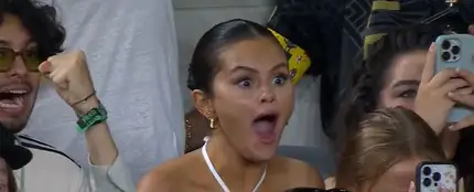 La divertida reacción de Selena Gomez al ver a Messi marcar un gol La divertida reacción de Selena Gomez al ver a Messi marcar un gol