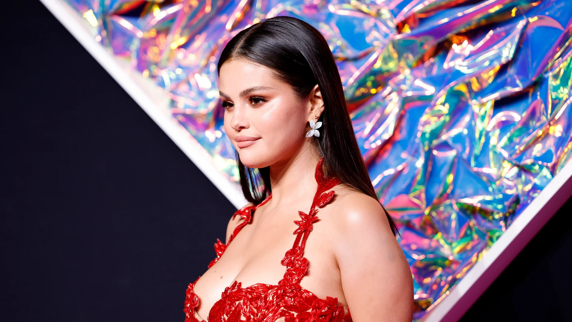 Las explosiones de la actuación de Olivia Rodrigo asustan a Selena Gomez en  los MTV VMAs | Europa FM