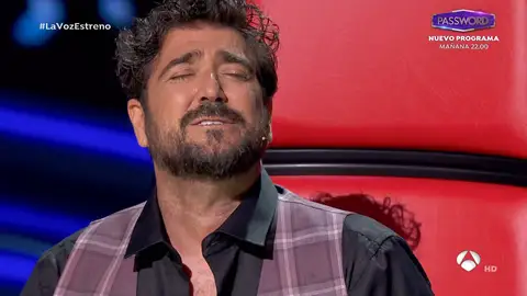 Antonio Orozco y Malú cantan a dúo 'Estoy hecho de pedacitos de ti' en 'La Voz' Antonio Orozco y Malú cantan a dúo 'Estoy hecho de pedacitos de ti' en 'La Voz'