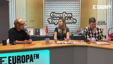 Unax Ugalde recuerda sus inicios en la radio y una tórrida anécdota de rodaje con Julian Moore  Unax Ugalde recuerda sus inicios en la radio y una tórrida anécdota de rodaje con Julian Moore