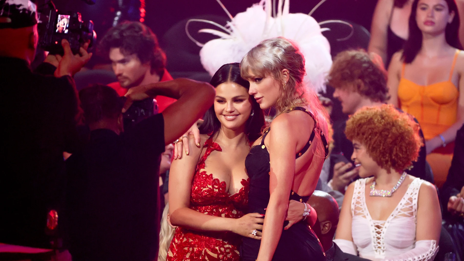 Selena Gomez y Taylor Swift en los MTV VMAs 2023