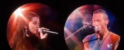 Selena Gomez sorprende en el concierto de Coldplay en Los Ángeles. Selena Gomez sorprende en el concierto de Coldplay en Los Ángeles.