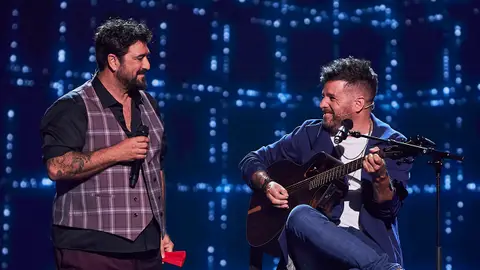 Antonio Orozco y Pablo López en La Voz Antonio Orozco y Pablo López en La Voz