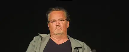 Matthew Perry, durante su entrevista en 'Q with Tom Power' para presentar su libro, 'Amigos, amantes y aquello tan terrible', en 2022. Matthew Perry, durante su entrevista en 'Q with Tom Power' para presentar su libro, 'Amigos, amantes y aquello tan terrible', en 2022.